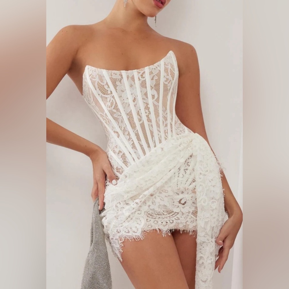 Heiress Beverly Hills White Lace Corset Draped Mini Dress (L)
